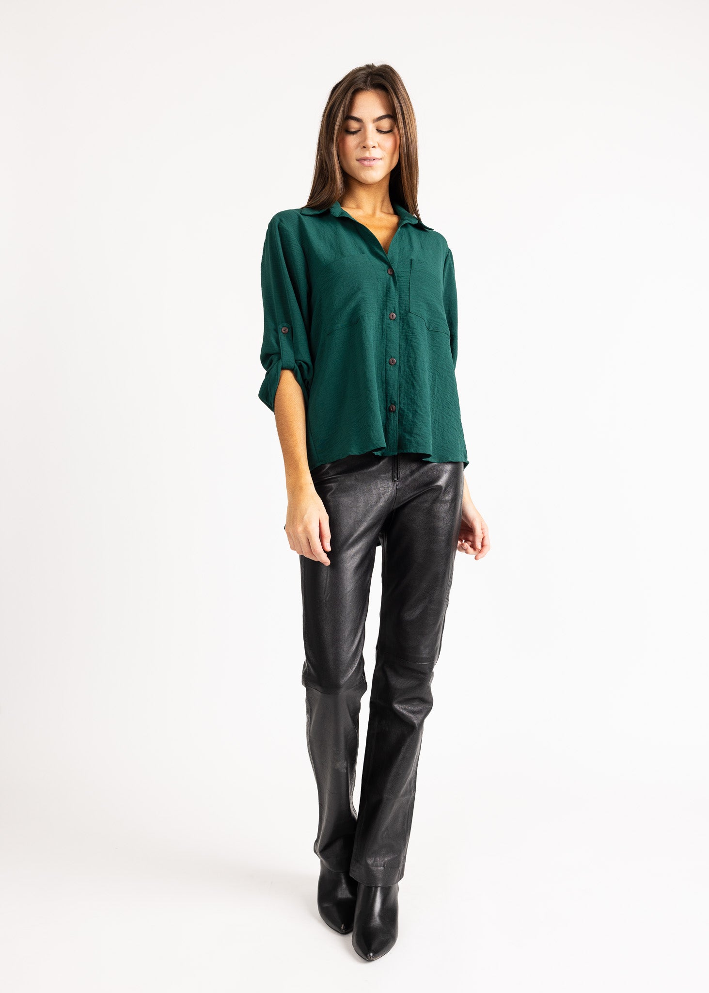 Lightweight YanaK CICI TOP in airflo poly, featuring a relaxed fit and elegant design, perfect for casual wear.