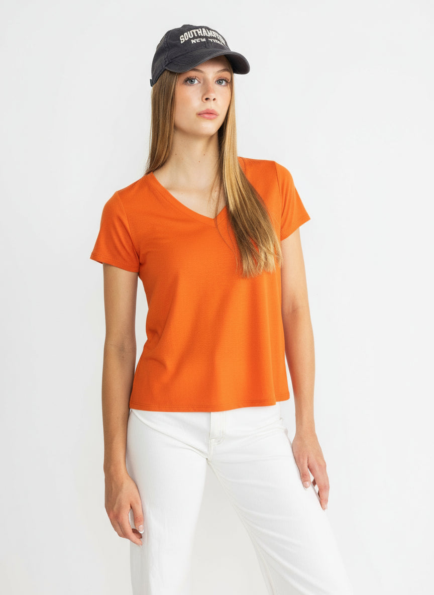 YanaK PAIGE TOP featuring a stylish design with soft fabric and a fitted silhouette, perfect for casual wear.