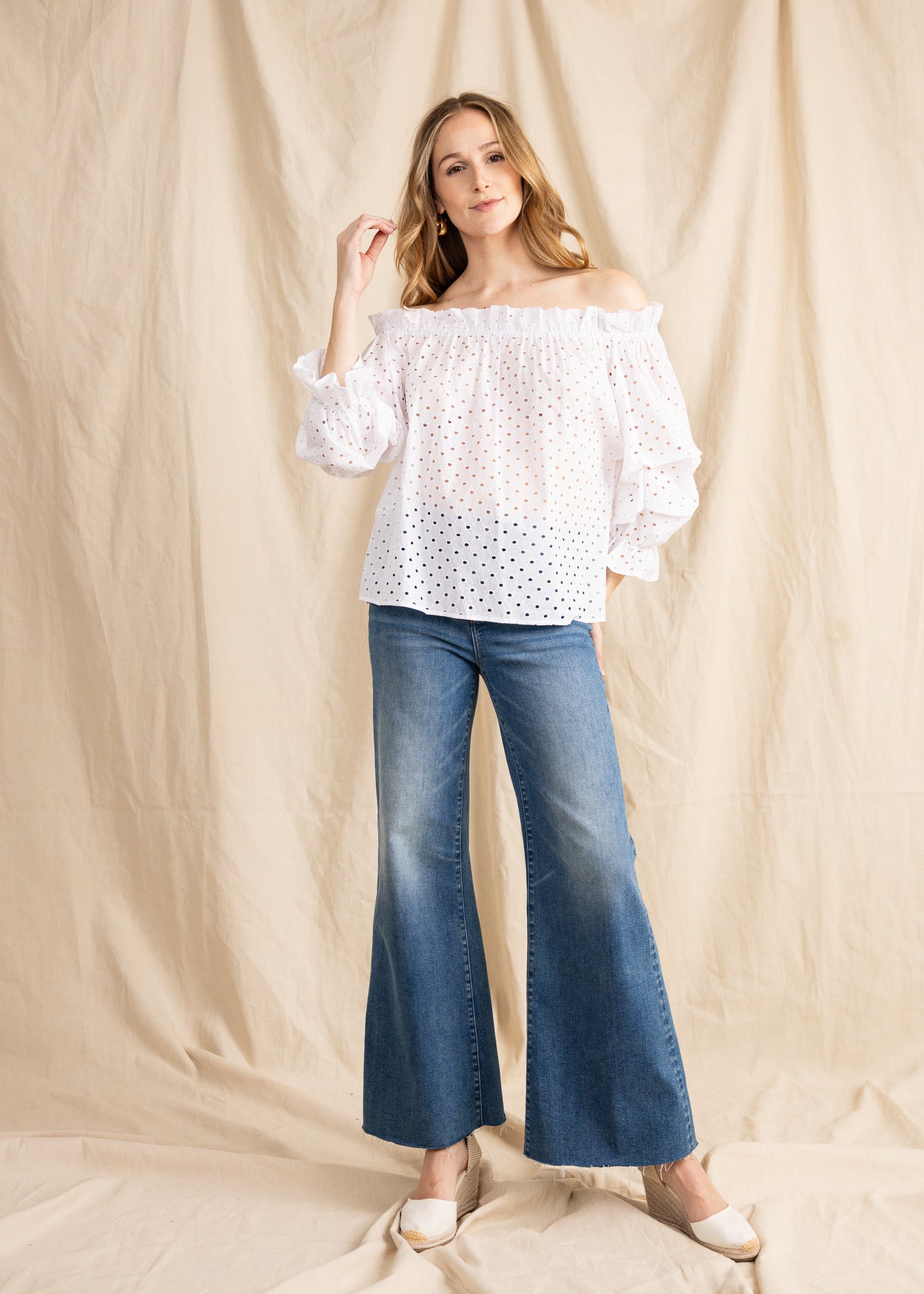 TAURIE TOP eyelet emb-lc113