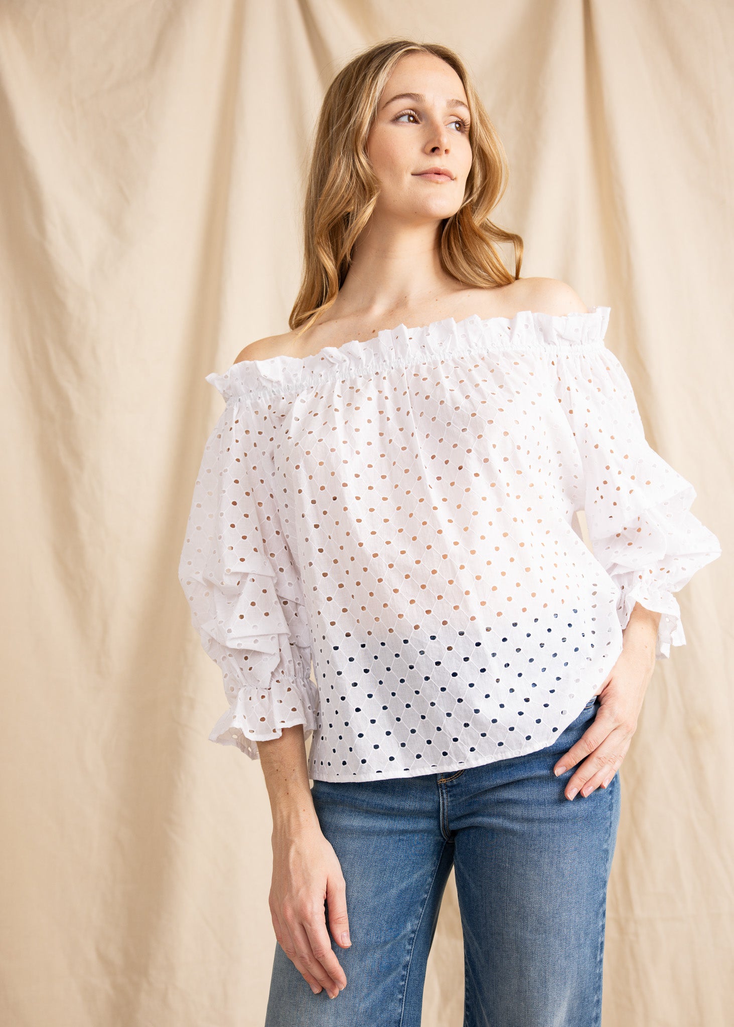 TAURIE TOP eyelet emb-lc113