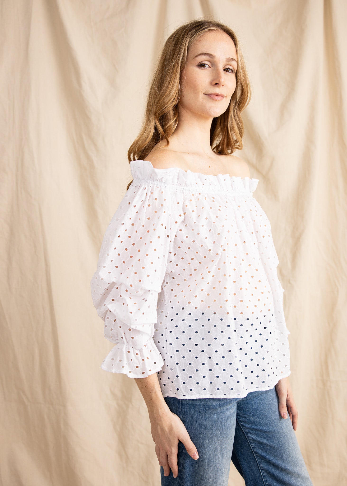TAURIE TOP eyelet emb-lc113
