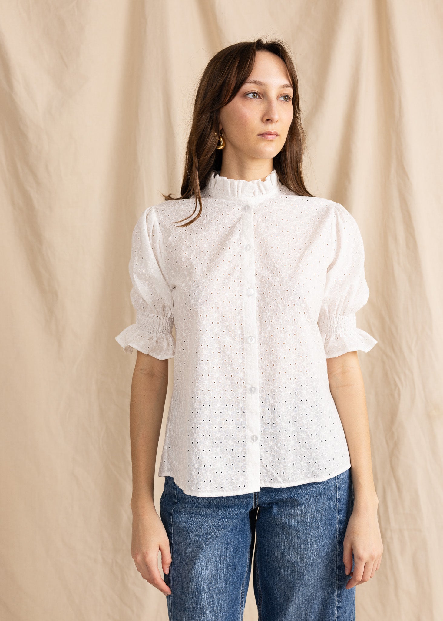CLAUDETTE TOP eyelet