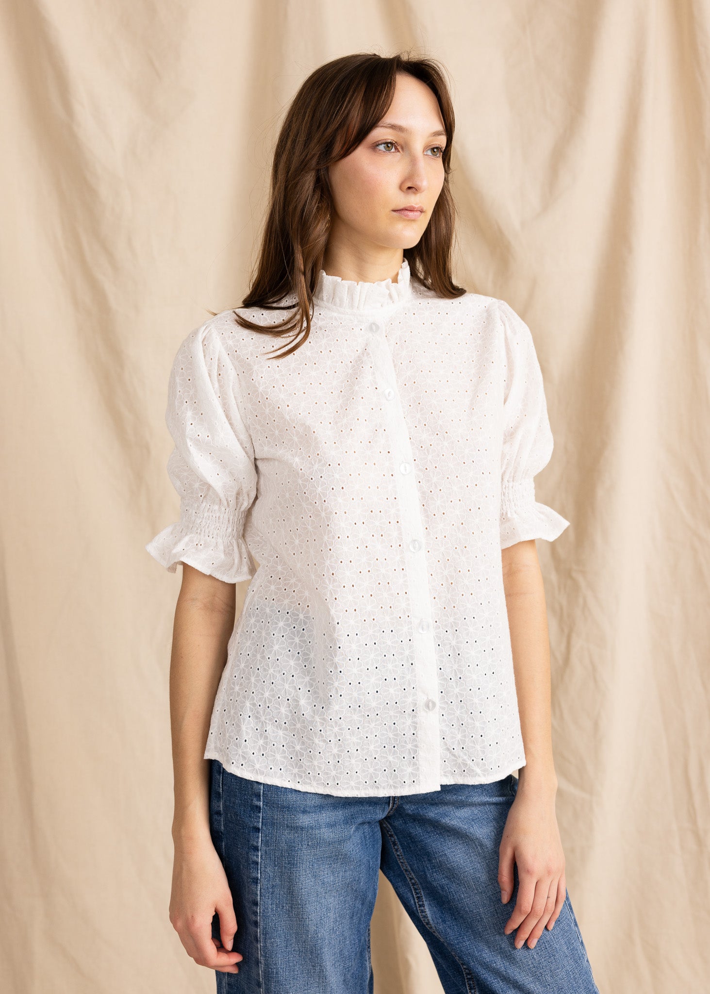 CLAUDETTE TOP eyelet