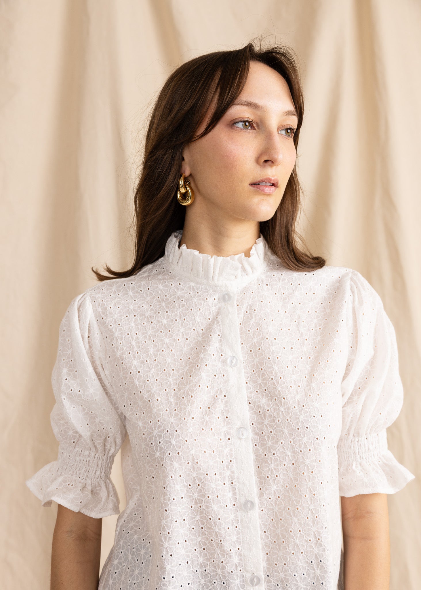 CLAUDETTE TOP eyelet
