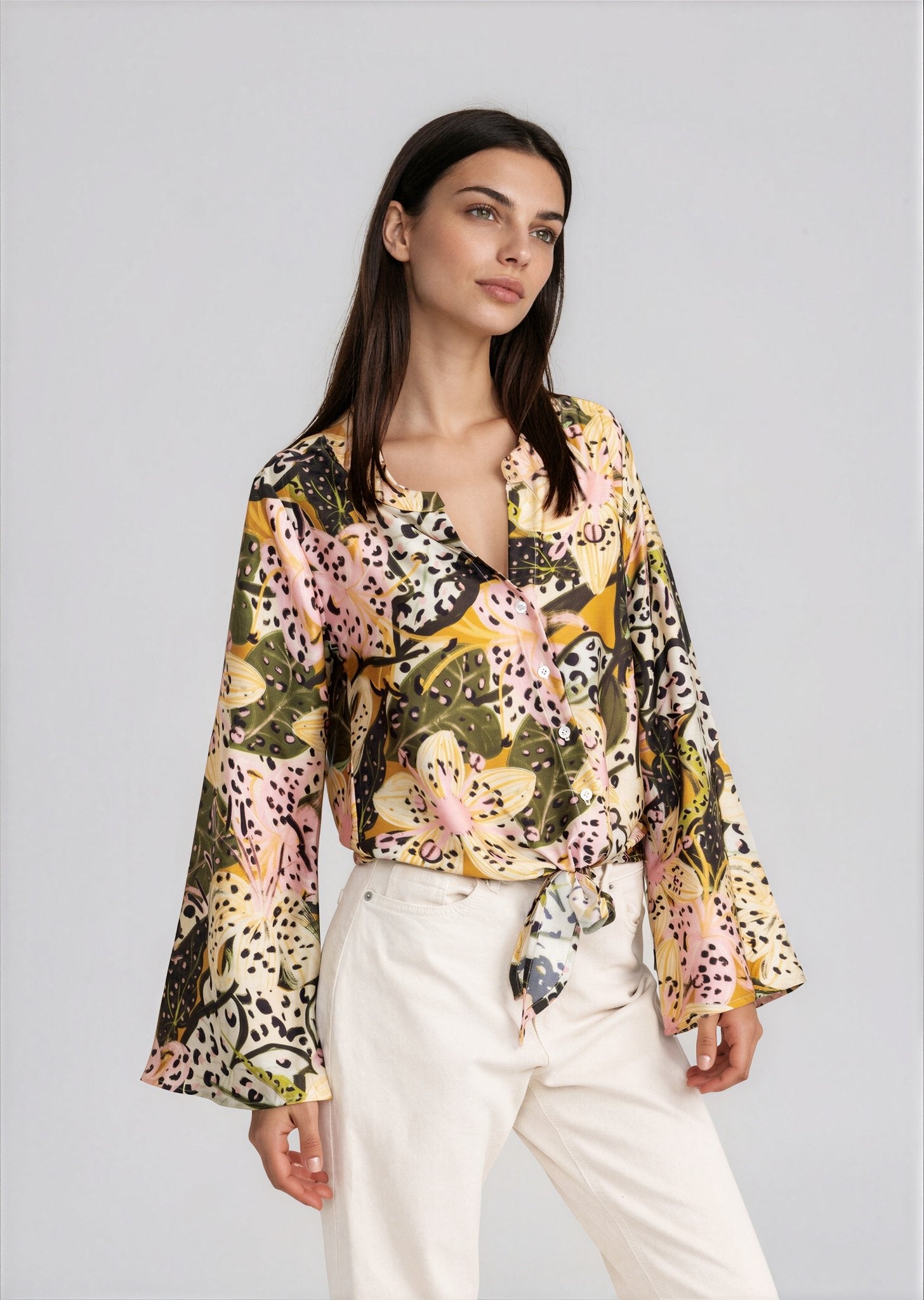 KHLOE women's flair sleeve front tie floral print blouse - Yana K Collective