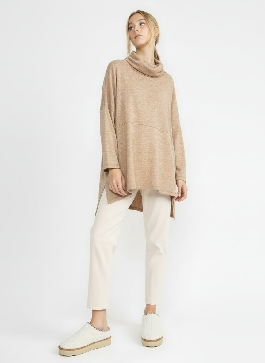 Yana K SHELLY SWEATER fleece in soft fabric, featuring a cozy design and relaxed fit, perfect for layering in cooler weather.