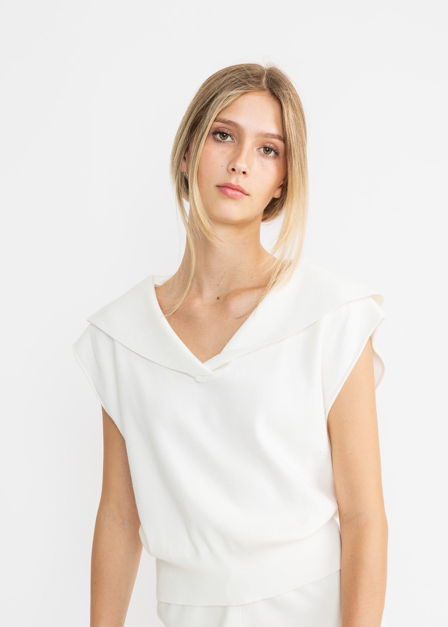 PAULINA SWEATER