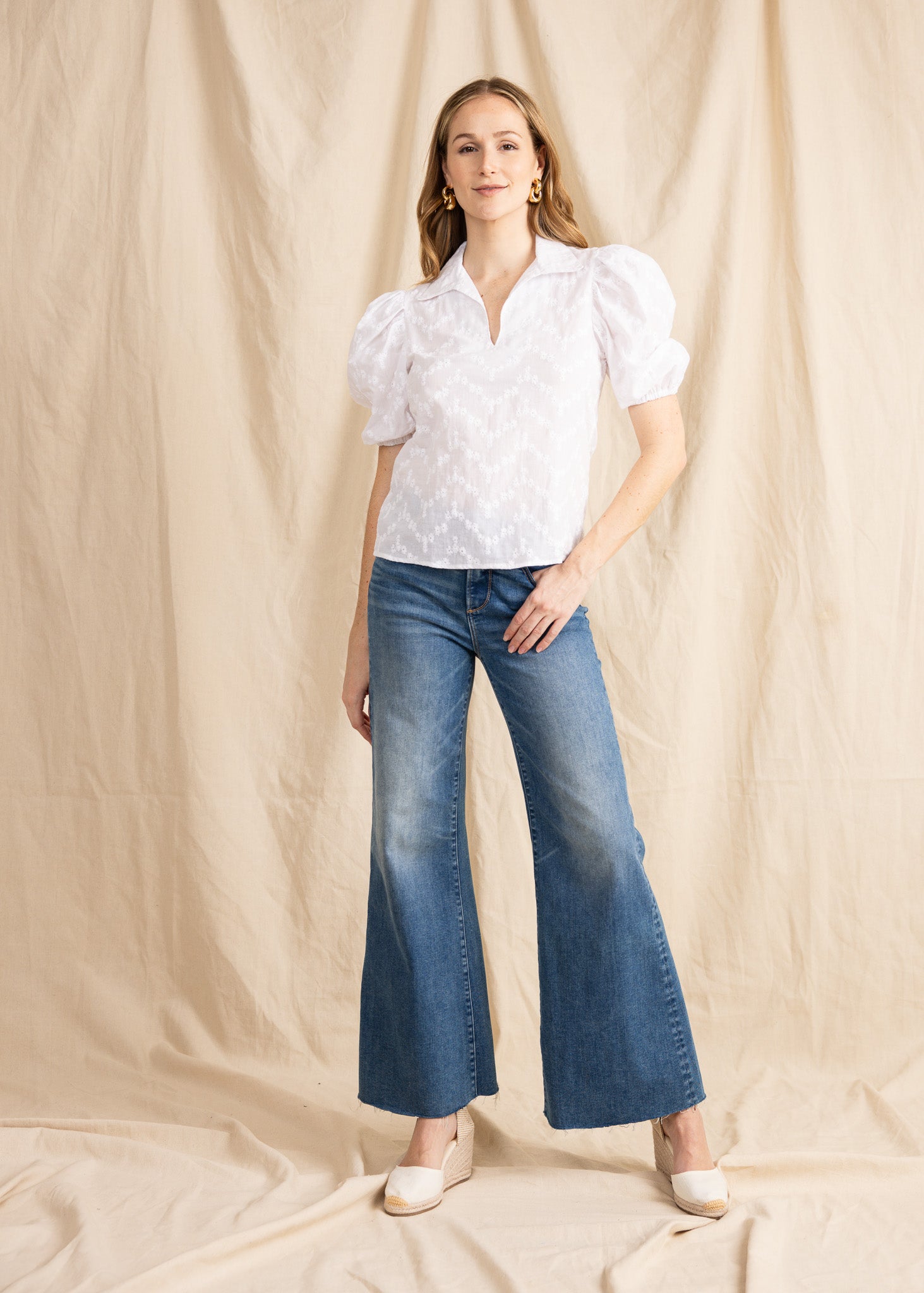 BEATRICE TOP eyelet