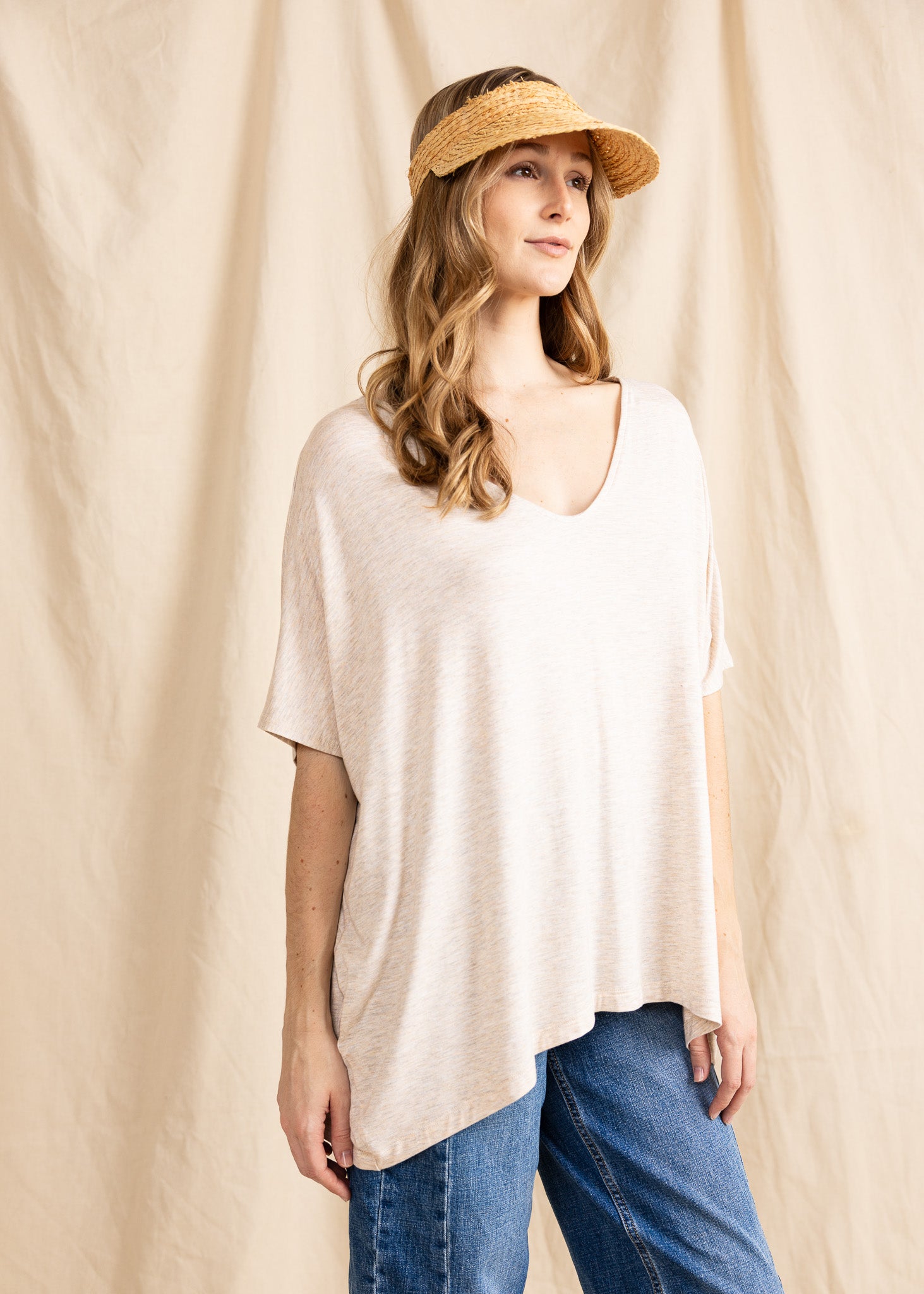 APPLE TOP SLEEVELESS vneck