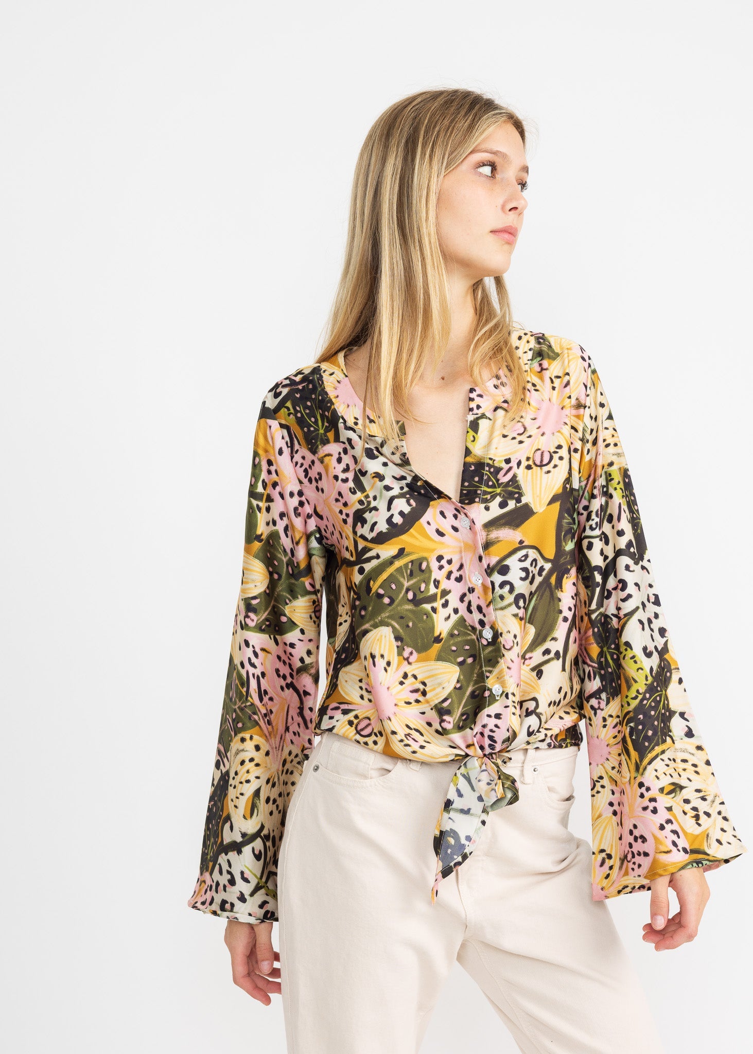KHLOE TOP print F24 - Yana K Collective
